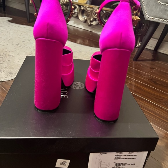 Versace Medusa Aevitas platform pump 35.5 - Picture 6 of 11